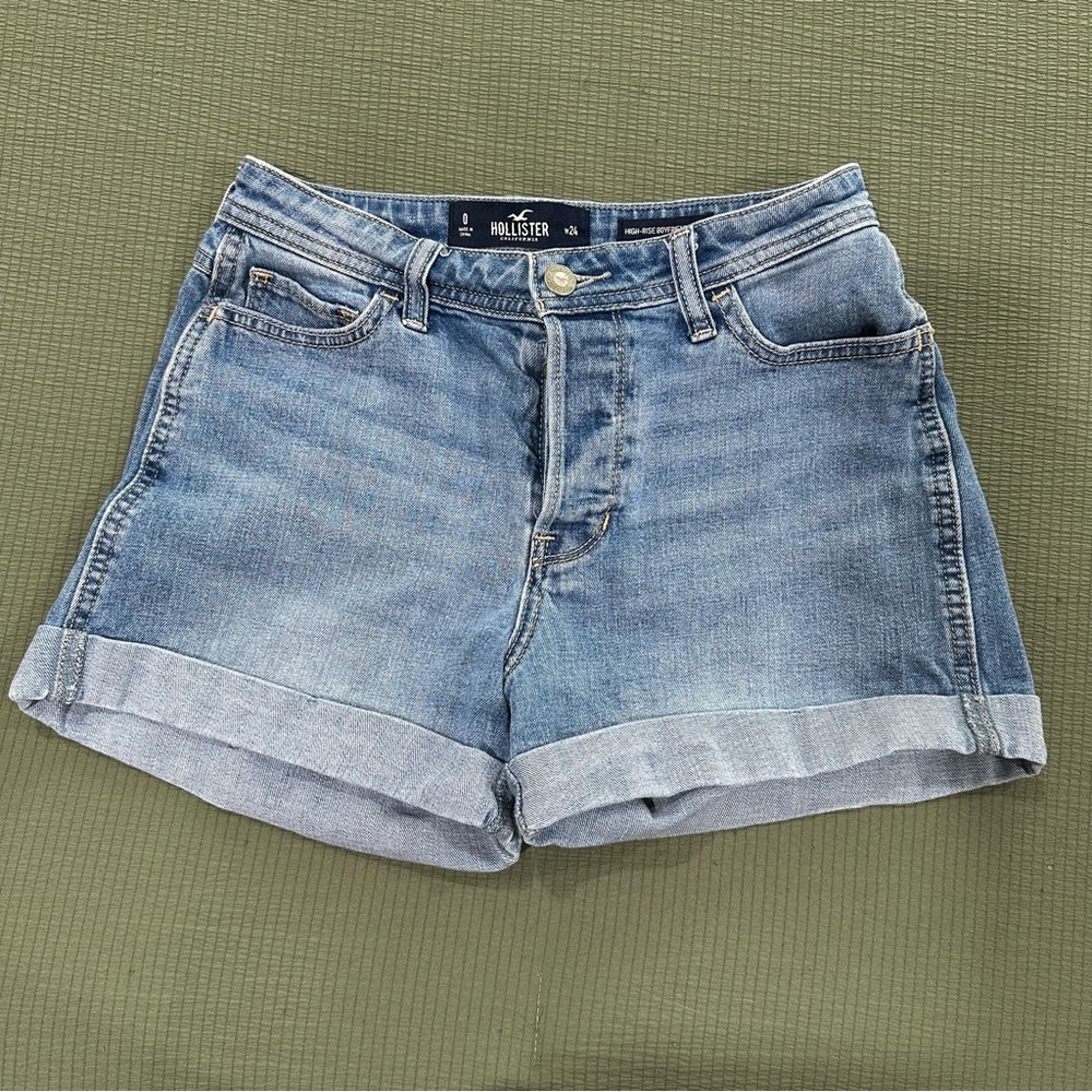 Hollister Boyfriend Shorts